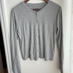 Gap long sleeve button down t shirt